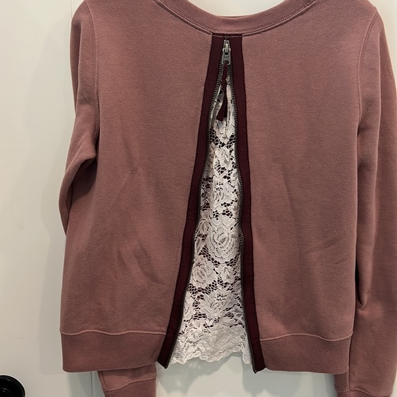 Abercrombie & Fitch long sleeve sweater with lace back size XS - Picture 10 of 10